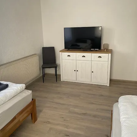 Monteur- Und Relax 度假居 *