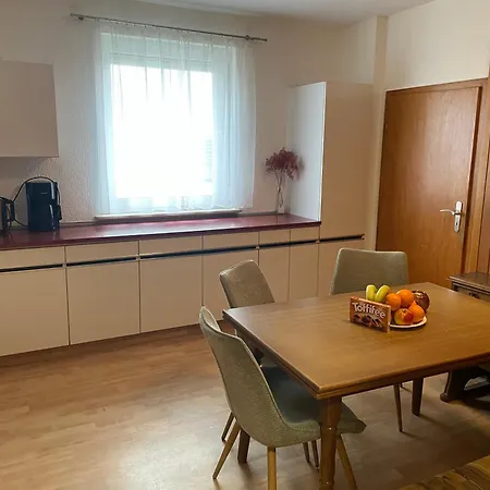 Monteur- Und Relax 波彭豪森