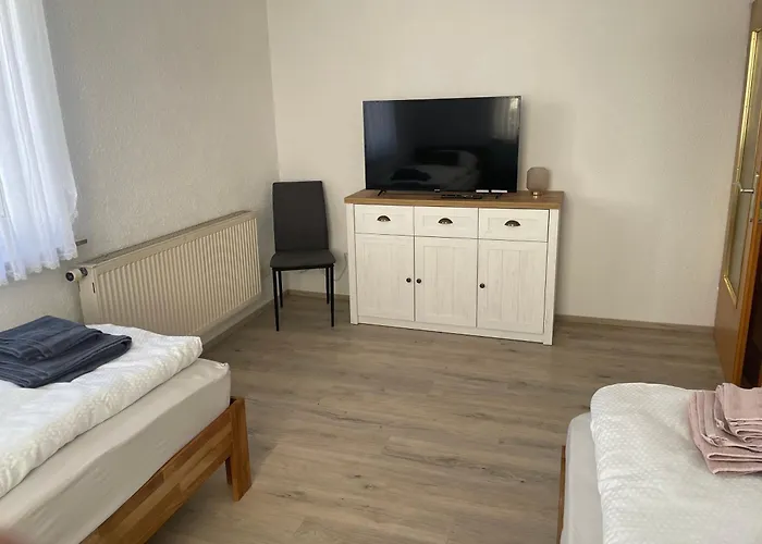 Monteur- Und Relax 度假居 *